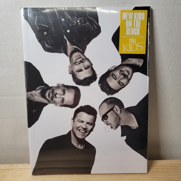 CD New Kids On The Block: Still Kids (Deluxe Edition) - CD + Book SEALED - Picture 1 of 7